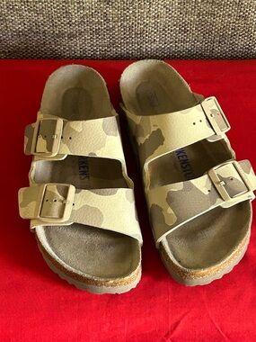 Birkenstock Arizona Sandals in Beige Camo